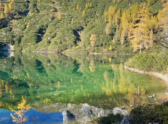 Almsternderl - Gemuetliche In * Gosau