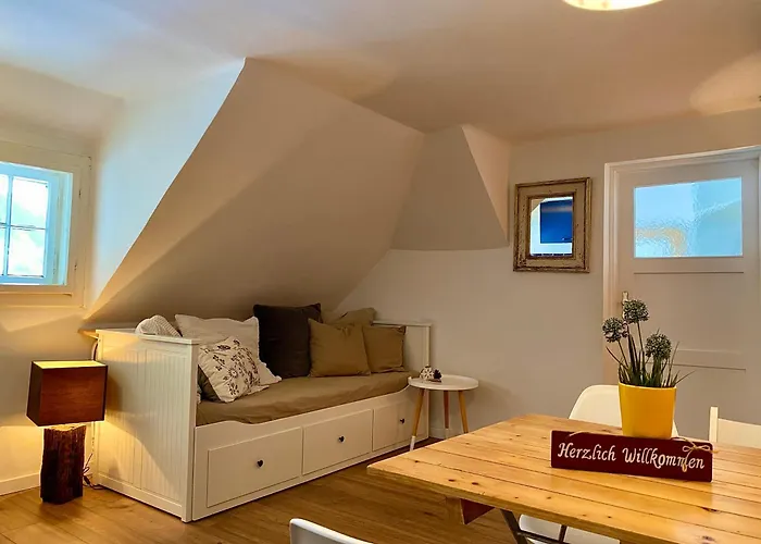 Almsternderl - Gemuetliche In *